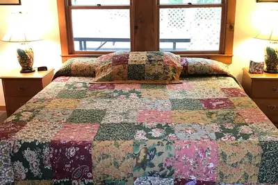 Image de Summer House perfect for all the family with private, fenced doggy yard.
