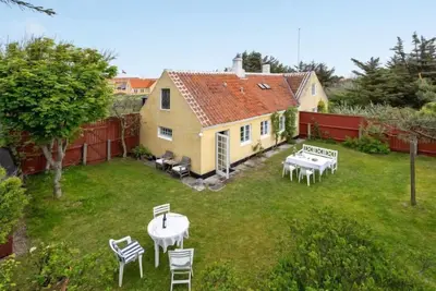 Image de \"Helny\" - 300m from the sea by Interhome