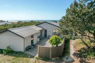 Image de \"Petersen\" - 50m from the sea by Interhome