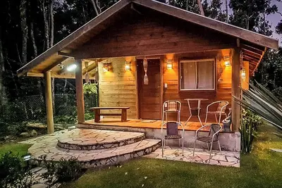 Image de The Hideaway Cabin - Rustic, Cosy & Perfect for Nature Lovers!