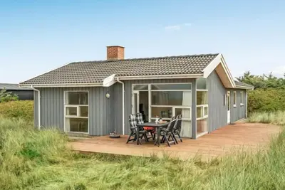 Image de \"Gilbert\" - 96m from the sea by Interhome