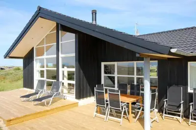 Image de \"Ung\" - 150m from the sea by Interhome