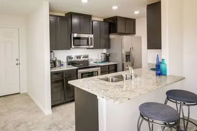 Image de Luxurious Laredo Getaway - Unwind in Style!