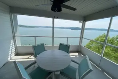 Image de Come enjoy the amazing fun and beautiful views at our resort in Hollister Mo. \n