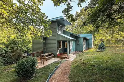 Image de Three Rivers Retreat in Steelville, Mo. 2 Bedroom Cabin on 20 Acres