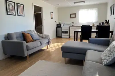 Image de Cosey country cabin by the lake\nWithin 2 hours of Sydney