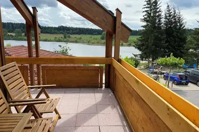 Image de Beautiful spacious vacation apartment directly on the Kirnbergsee for up to 6 people