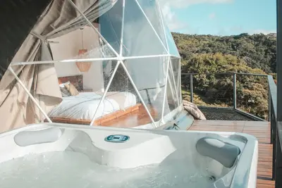 Image de Glamping Dome w\/ Hot Tub, Sunset + Gulf View, Loft Net