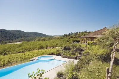 Image de Farmhouse with Swimming Pool in Montepulciano