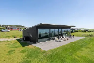 Image de \"Anniina\" - 200m from the sea by Interhome