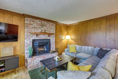 Image de Rimforest Retreat w/ Fireplace & Mountain Views!