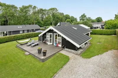 Image de \"Ullakarin\" - 350m from the sea by Interhome
