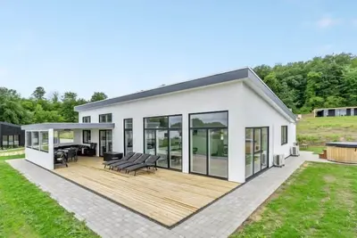 Image de \"Constantin\" - 500m from the sea by Interhome