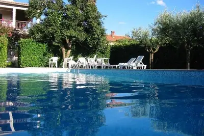 Image de Ferienwohnung\/app. für 9 Gäste mit 190m² in Vrvari