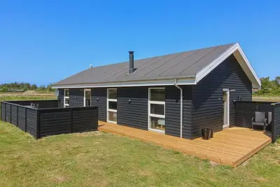 Image de \"Elenore\" - 900m from the sea by Interhome