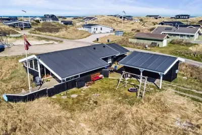 Image de \"Vesa\" - 200m from the sea by Interhome