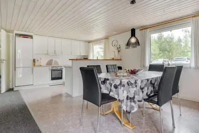 Image de \"Maija\" - 1. 4km from the sea by Interhome