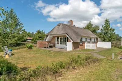 Image de \"Hakun\" - 4km from the sea by Interhome