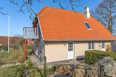 \"Jolin\" - 200m from the sea by Interhome