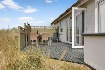 Image de \"Ristana\" - 100m from the sea by Interhome