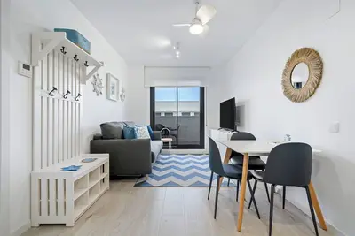 Image de Appartement de vacances \"Aqua by Rocas Doradas\" avec piscine partagée, terrasse privée et Wi-Fi