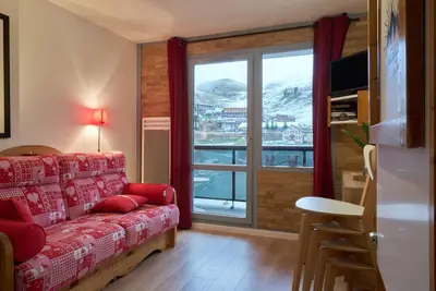 Image de Appartement \"Chamrousse\" avec vue sur montagne et balcon
