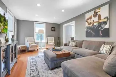 Image de Cute Cottage with Hot Tub near Lumen Field and T-Mobile Park