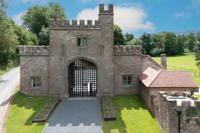 Lower Lodge Gatehouse at Kentchurch - Pet Friendly