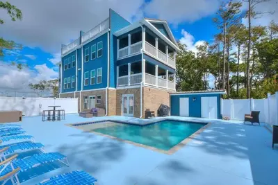 Image de 10br 12 Full Bath, 2 Half Bath Home, Ocean View, Dog Friendly, 2 Pools, Sleeps