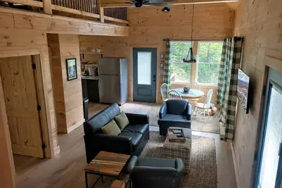 Image de Free Tickets Daily Shamrock Valley · Sleeps 4-Hot Tub-Pond Nearby