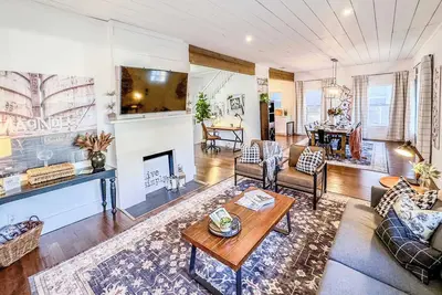 Image de Magnolia Masterpiece! | Family Gathering Place