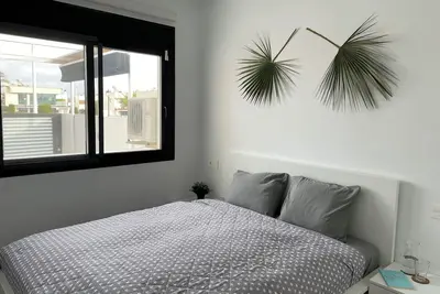 Image de Modern new apartment direct access to swimming pool