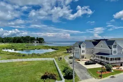 Image de Bay Views in Heart of North Beach!