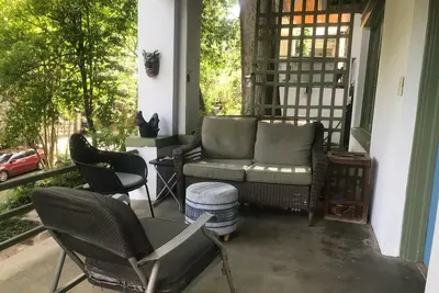 Image de Beautiful 1930  Craftsman House by Piedmont Park with off-street Parking