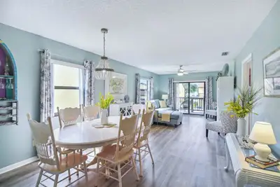 Image de Cocoa Beach Vacation Rental - Walk to Pier!