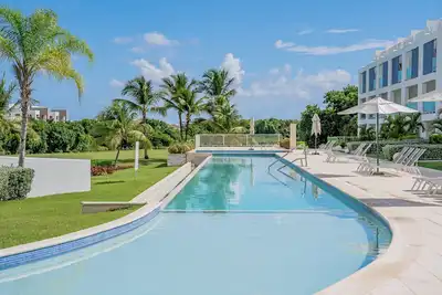 Image de Cozy 1-Bedroom Apartment with Pool & Golf View, Wi-Fi, Ac & Parking