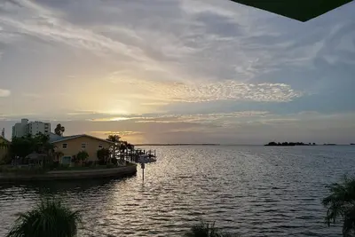 Water View Condo on the causeway to Honeymoon Island