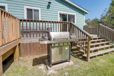 Image de Hot Tub & Fire Pit: Rockport Vacation Rental!