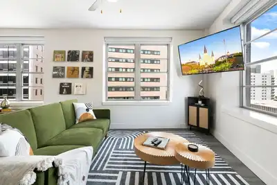 Image de Luxury 2-Bedroom Condo Steps Away from the French Quarter