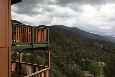 Image de Mountain Getaway with Expansive Beautiful Views