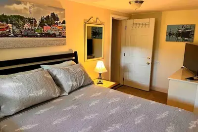 Image de Cozy up near downtown at the Wildflower Inn at Deermount.