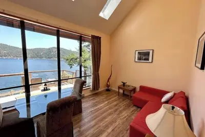 Image de Beautiful, quiet place to stay with lovely beach access and stunning views