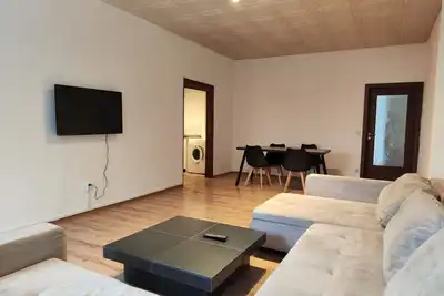 Image de Appartement-Large-Salle de bain privée séparée