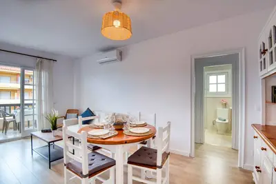 Image de Garbi Park 301: Bel appartement rénové à 100 mètres de la plage de Riells