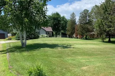 Image de Family Lake House on Long Point Bay