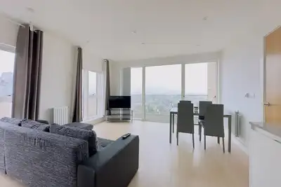Image de Luxurious London Apartment w\/ Balcony & gym