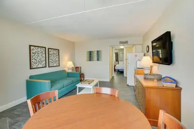 Image de Ocean-View Jersey Shore Condo: Walk to Beach!