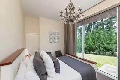 Image de The Caretaker's Cottage