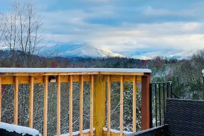 Image de Awesome Views, 10 Min To Gatlinburg and Pigeon forge. Wi-Fi, Hot Tub, Grill