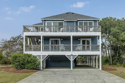 Sailors Rest | 844 ft to the beach